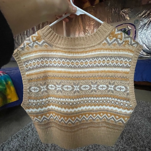 Beige Knit Sweater Vest - Picture 2 of 3